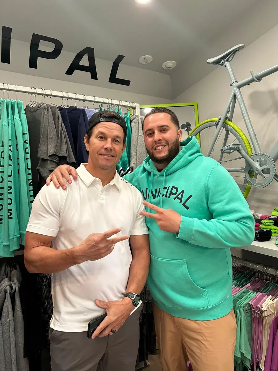 Simone Nocera with Mark Wahlberg